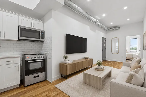 Living room, photo 1