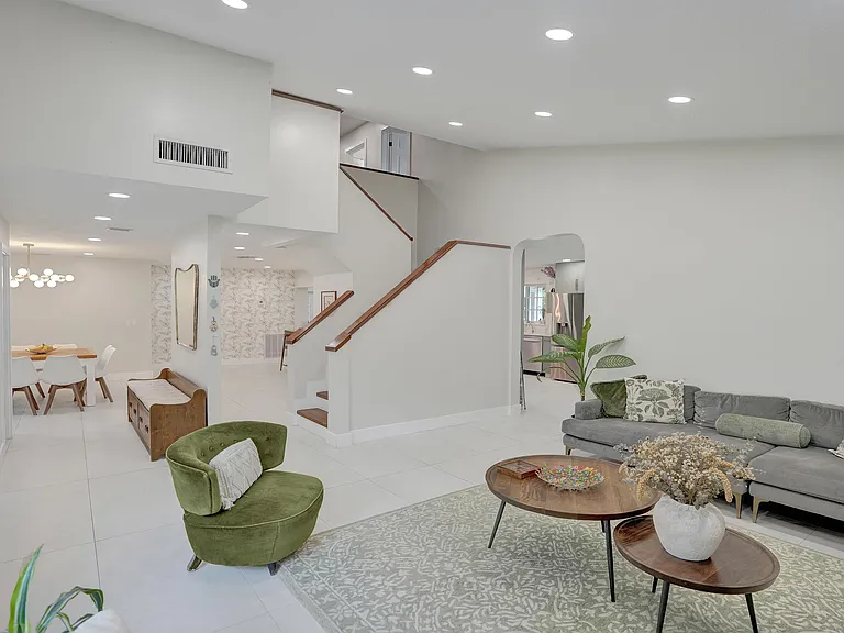 12213 Melissa Way — Photo 4