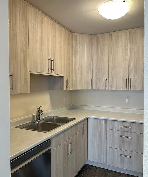 110 Pandora Ave #303 — Photo 17