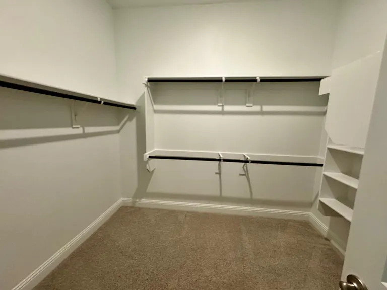 2930 Eleanor Dr — Photo 10