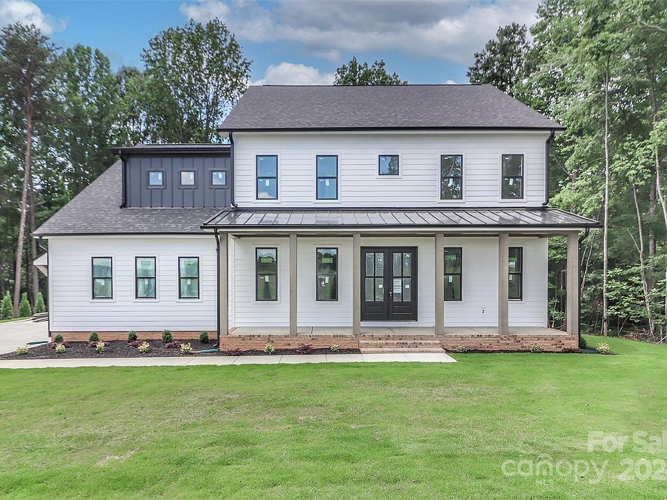 1st image of 4443 Giles Ave