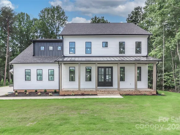 4443 Giles Ave, Sherrills Ford, NC 28673