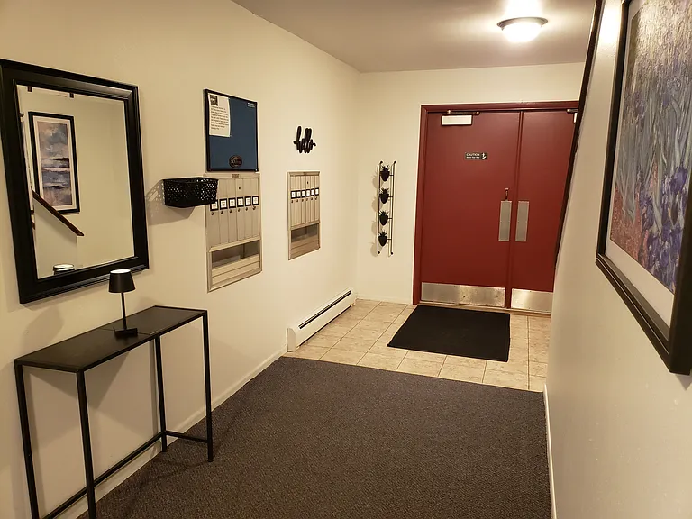 262 W Centralia St #5 — Photo 20