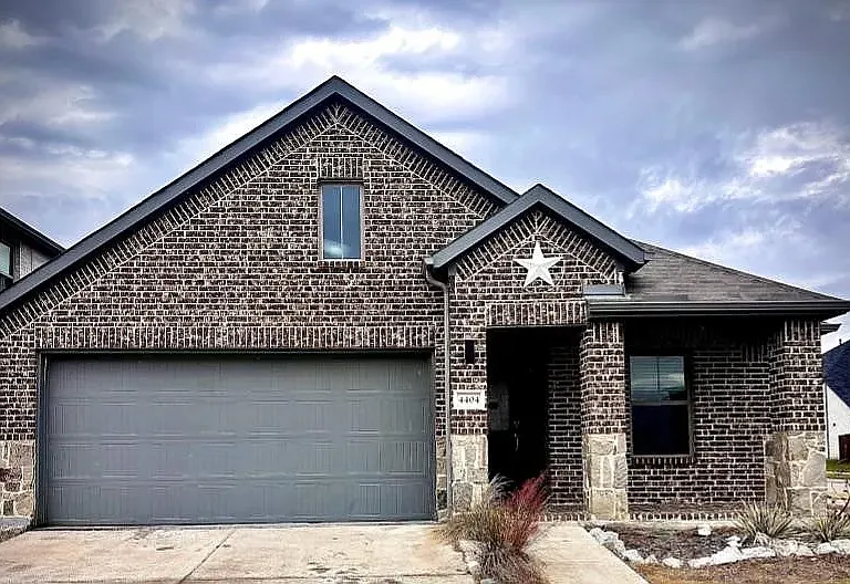4404 Cascade Falls Ct — Photo 1
