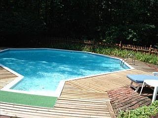 4th image of 10 Hemlock Ln