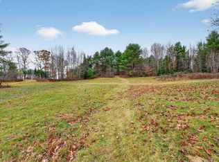 300 Meadow Cross Rd, Topsham, ME 04086