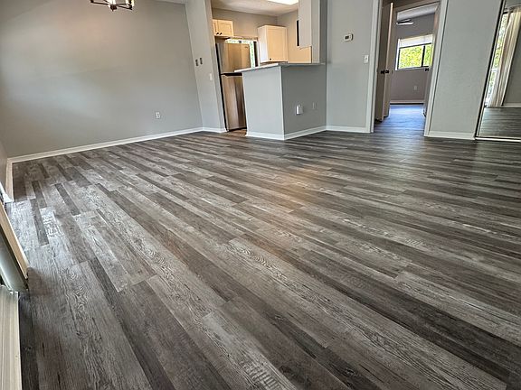 4th image of 4235 Jason Rd