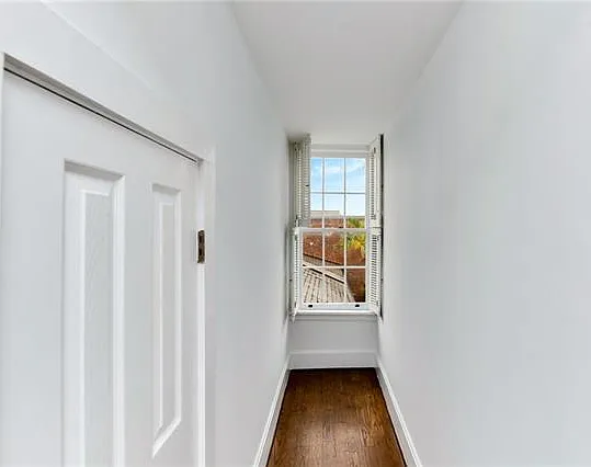 1125 Royal St #3 — Photo 17