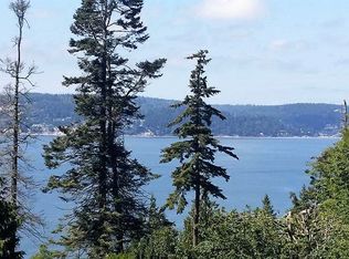 607 Maple Heights Rd, Camano Island, WA 98282