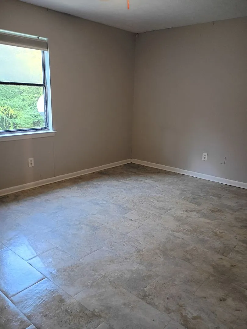 2045 Lee Rd. 235 - Smith's Station Duplexes — Photo 3