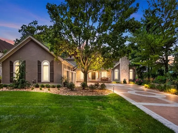 5226 Mercier St, Kansas City, MO 64112