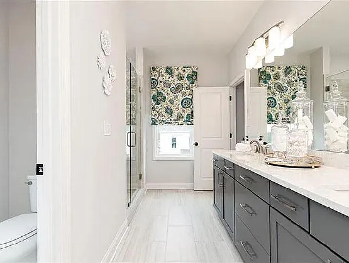 6015 Stella Dr — Photo 3