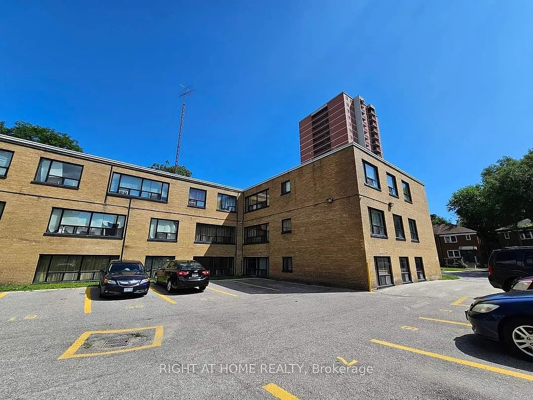 Building Photo - 20 Cosburn Ave #104