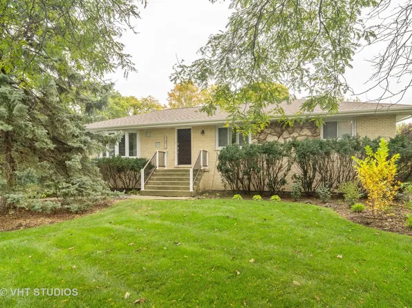 1001 N Arlington Heights Rd, Arlington Heights, IL 60004