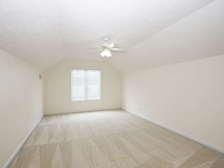 106 Harvest Ln — Photo 24