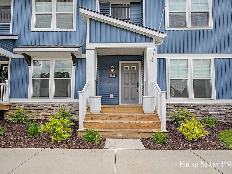 6622 S Square Ln — Photo 1