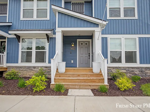 6622 S Square Ln, Rockford, MI 49341