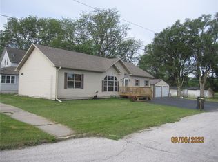 923 Bateman St, Perry, IA 50220
