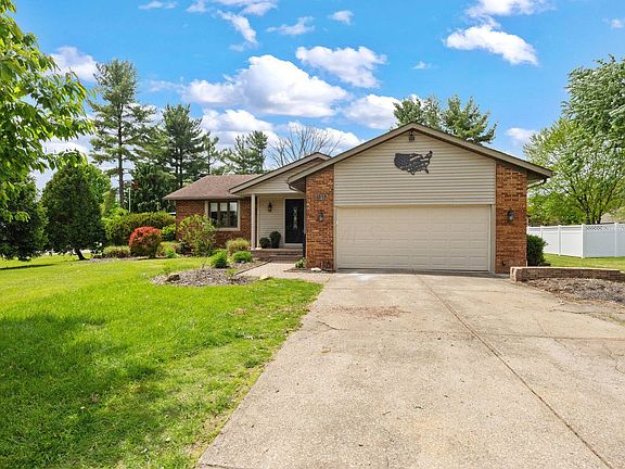 2nd image of 11655 Eastmeadow Ct