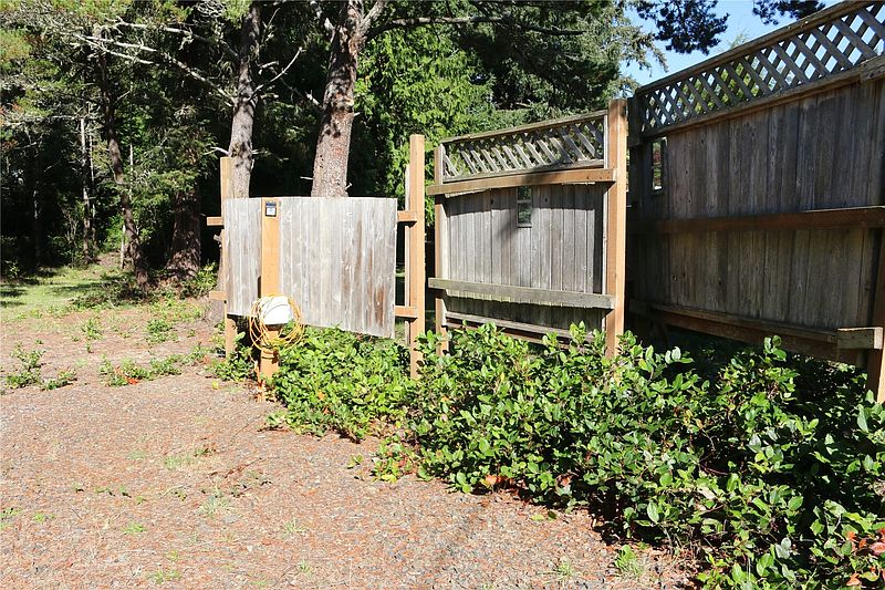 4th image of 1205 303rd Street