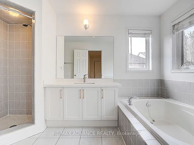 137 Laramie Cres — Photo 23