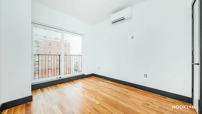 Rented by Nooklyn NYC LLC | media 19