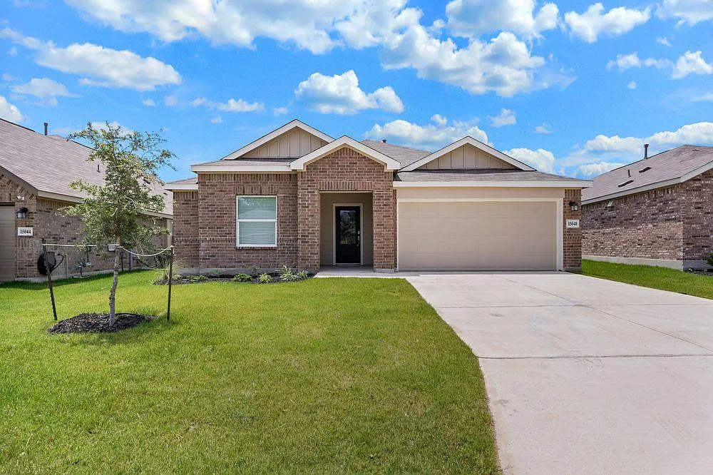15048 Nettleton Mill, San Antonio TX 78254 — Photo 1