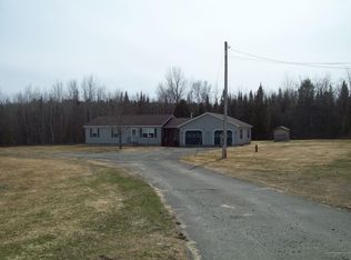18 Avery Rd, Lincoln, ME 04457