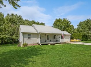 1379 Deer Run Dr, Riverside, IA 52327
