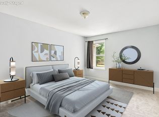 2 Alley Dr, Swanton, VT 05488