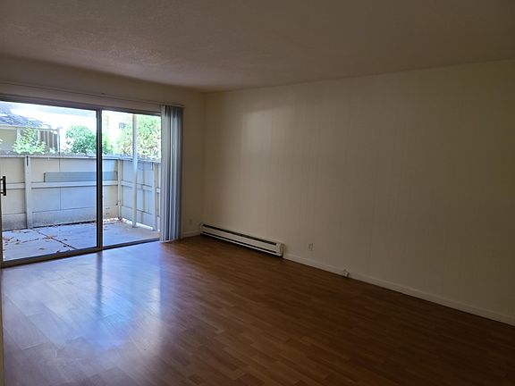 2nd image of 1395 Saratoga Ave APT 73