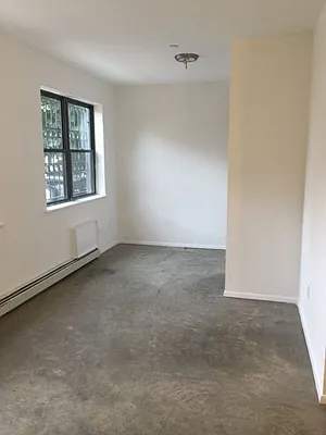 Rented by Flatiron Real Estate Advisors LLC | media 17