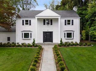 2 Crawford Rd, Harrison, NY 10528