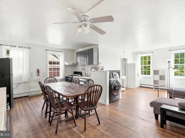 1038 W Lancaster Ave #1040-A1, Bryn Mawr, PA 19010