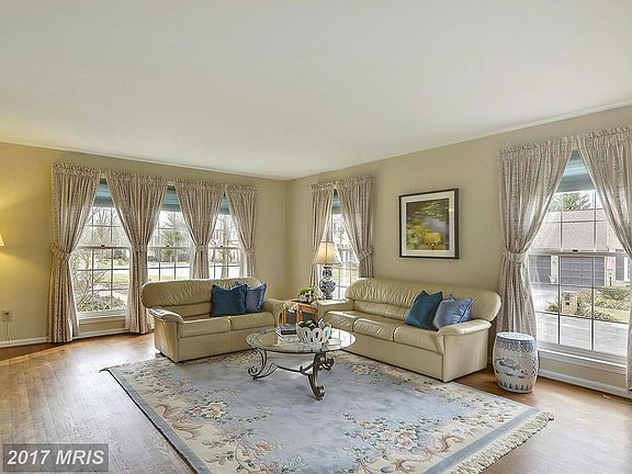 5th image of 9431 Sunnyfield Ct