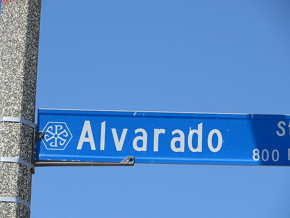 5th image of 887 E Alvarado St #12