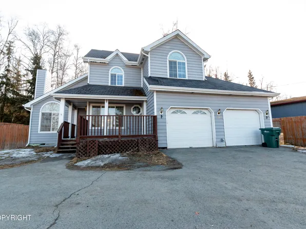 10127 Crest View Ln, Eagle River, AK 99577