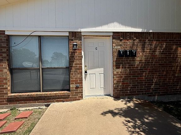 2nd image of 1003 NW 50th St APT C