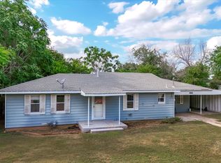 1521 W Groesbeck St, Stephenville, TX 76401