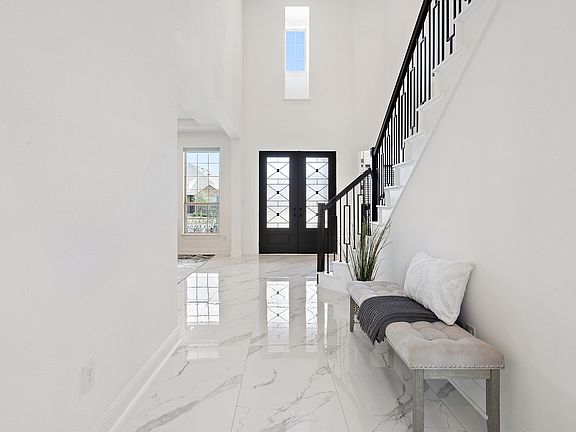 3rd image of 2920 Miletto Dr