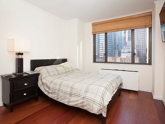4th image of 300 E 54th St APT 7E