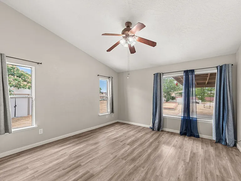 11462 Brackenfern Ct — Photo 14