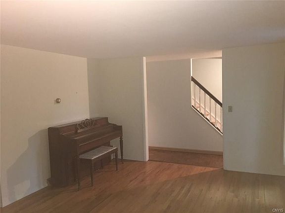 4th image of 600 Hamilton Pkwy