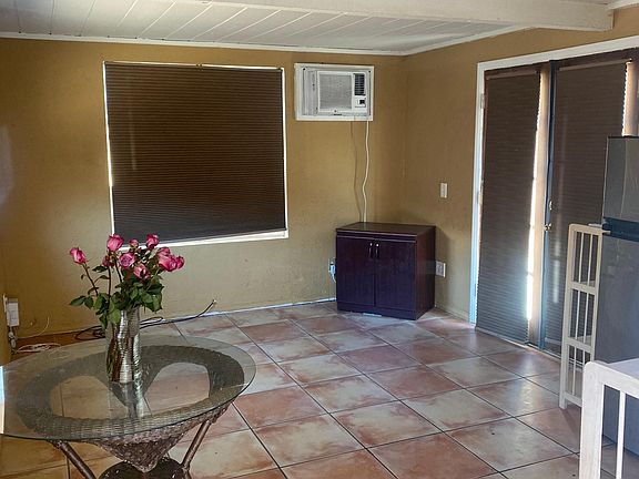 4th image of 54066 1/2 Avenida Velasco