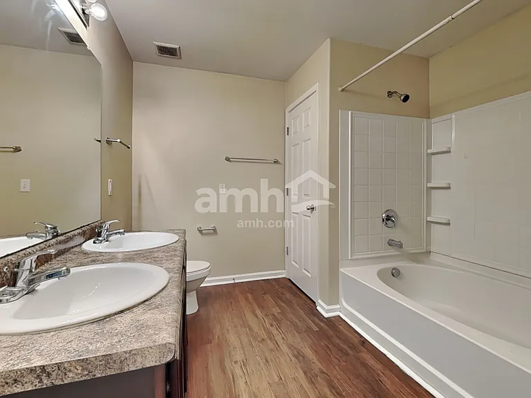 37 Braxton Manor Dr — Photo 13