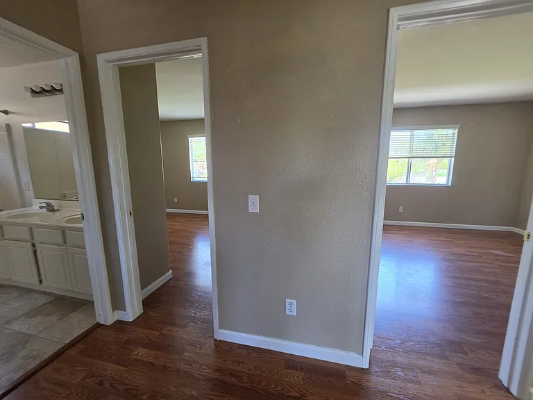 23752 Pepperleaf St — Photo 12