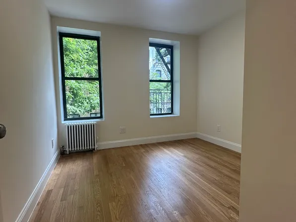 236 East 80th Street image 1 of 12
