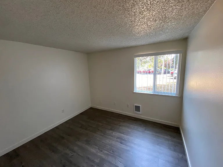 441 Senate St NW — Photo 21