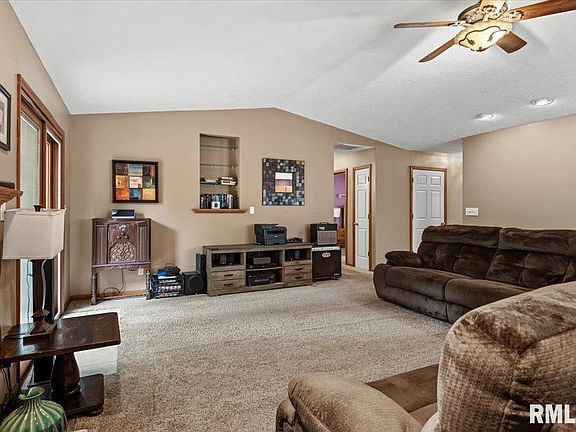 5th image of 1216 Dani Ln