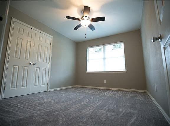 4th image of 2118 Martin Luther King Blvd